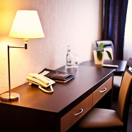 Hotel Cztery Pory Roku Głogów Małopolski Kültér fotó